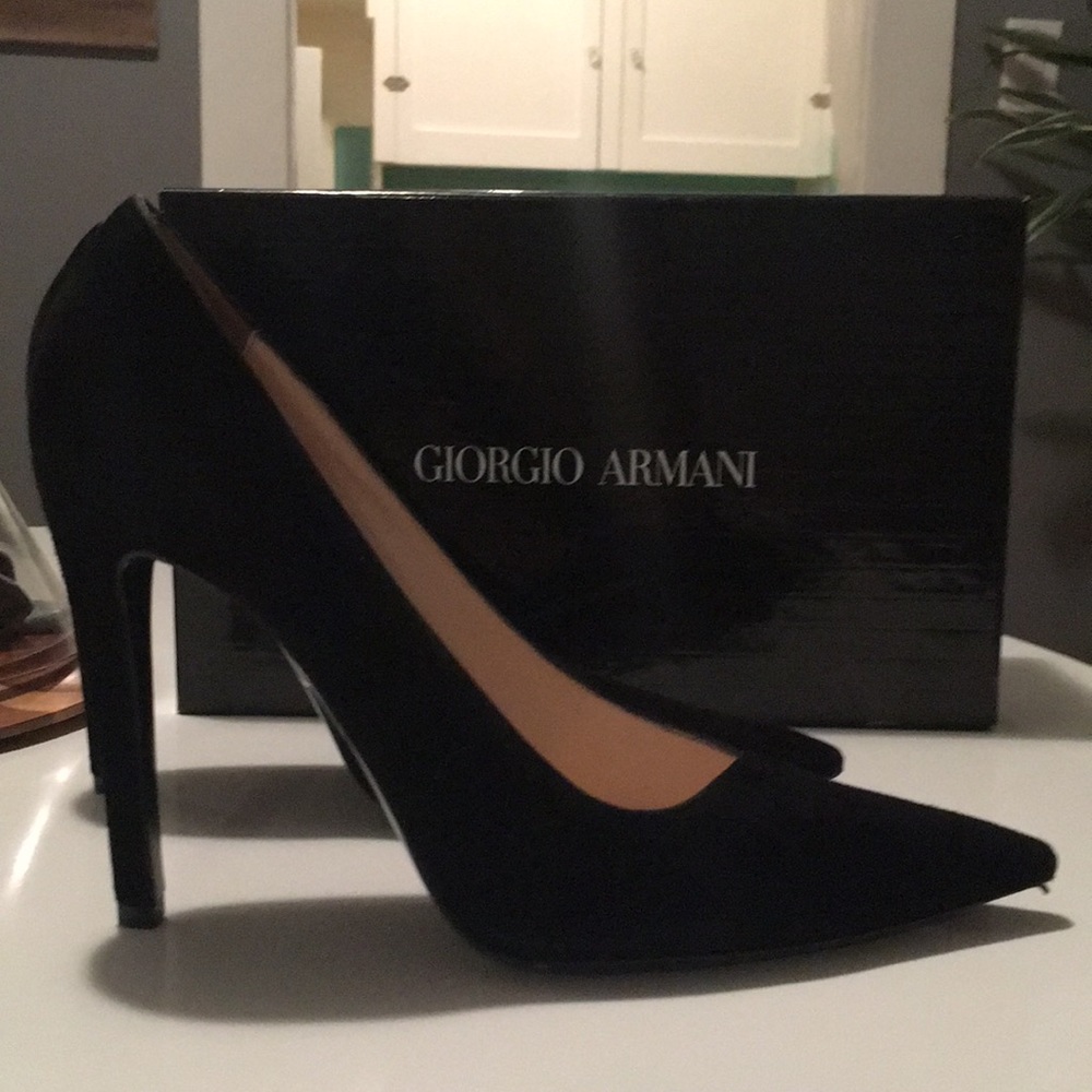 Black Suede Pumps